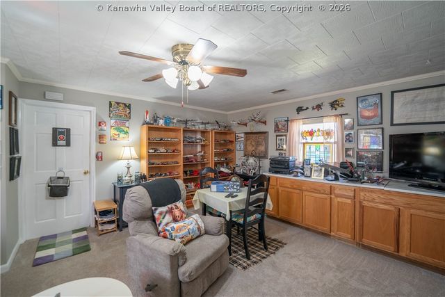 435 24th Street, Dunbar, WV 25064