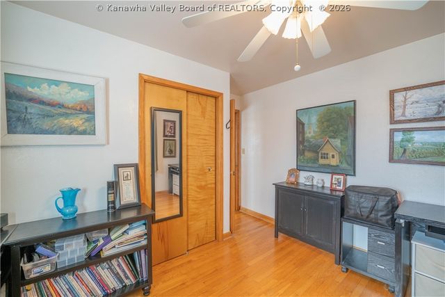 435 24th Street, Dunbar, WV 25064