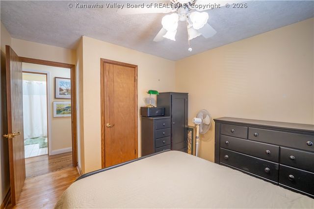 435 24th Street, Dunbar, WV 25064