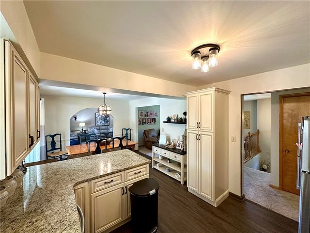 611 W Englewood Ave, Neshannock Twp, PA 16105