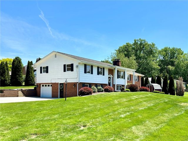 611 W Englewood Ave, Neshannock Twp, PA 16105