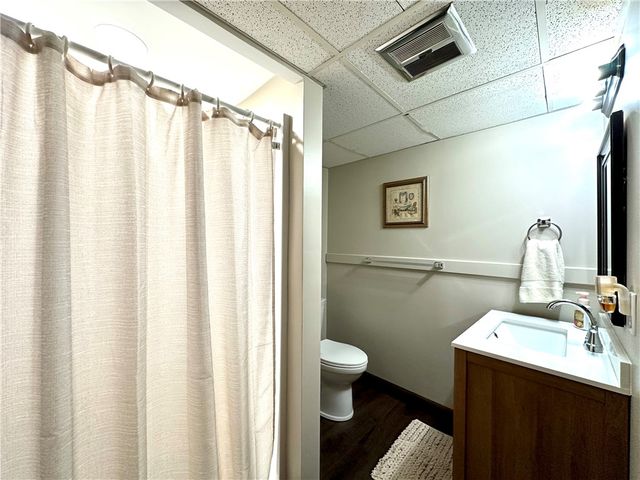 611 W Englewood Ave, Neshannock Twp, PA 16105