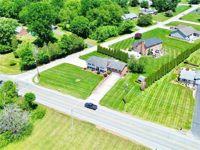 611 W Englewood Ave, Neshannock Twp, PA 16105