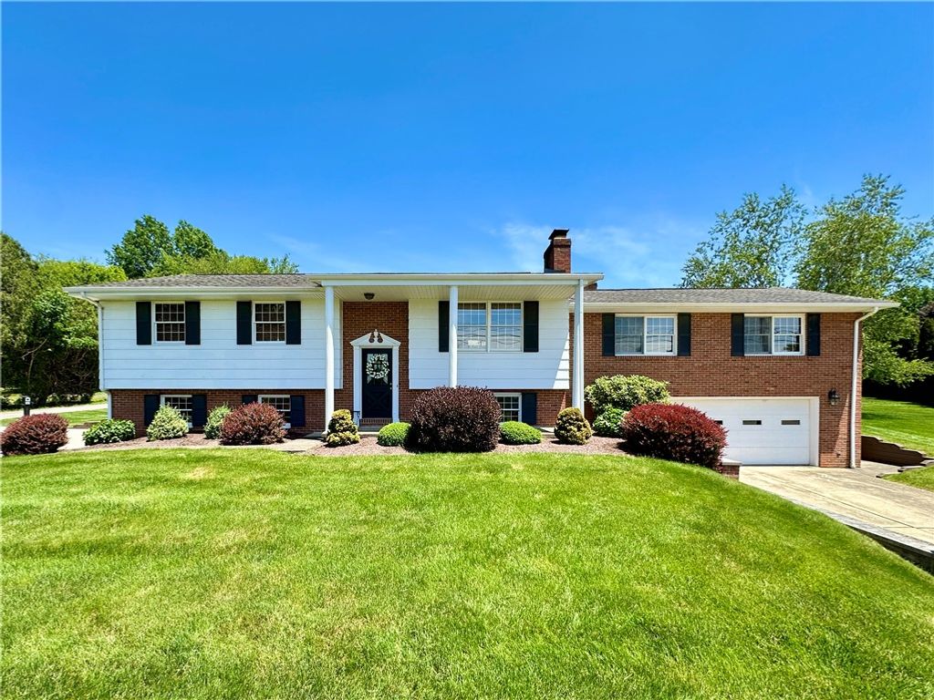 611 W Englewood Ave, Neshannock Twp, PA 16105