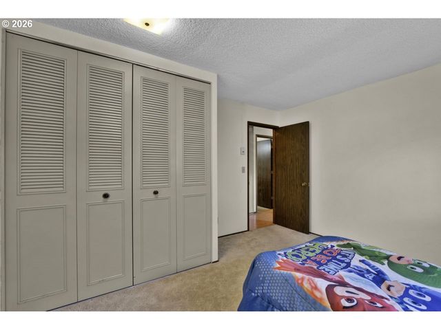 4448 KNOOP Ave, Eugene, OR 97402