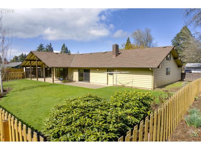 4448 KNOOP Ave, Eugene, OR 97402