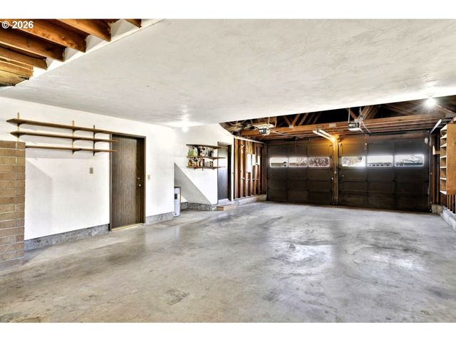 4448 KNOOP Ave, Eugene, OR 97402