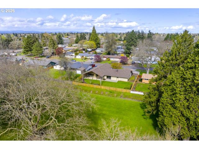 4448 KNOOP Ave, Eugene, OR 97402