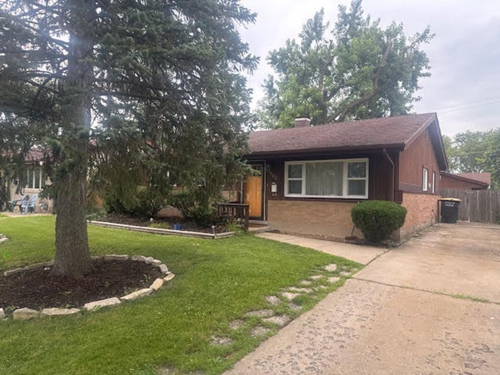 17122 Roy Street, Lansing, IL 60438