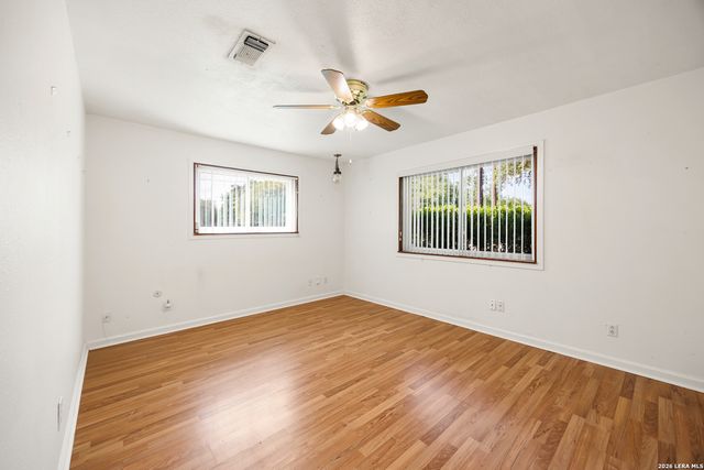 447 Lockener, New Braunfels, TX 78130