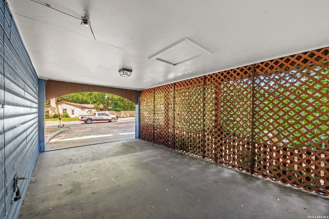 447 Lockener, New Braunfels, TX 78130