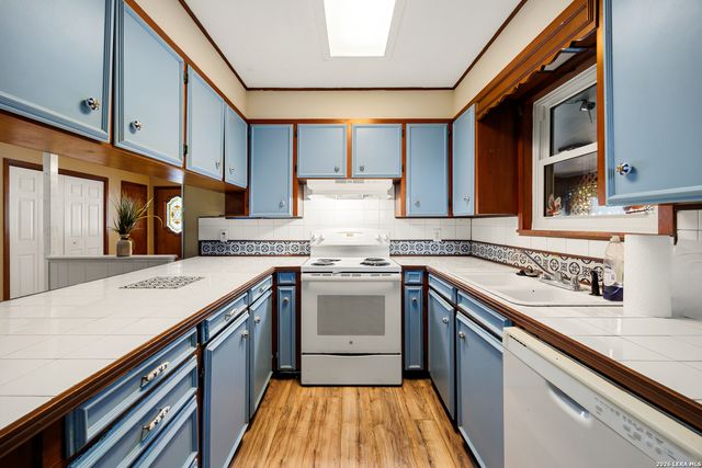447 Lockener, New Braunfels, TX 78130