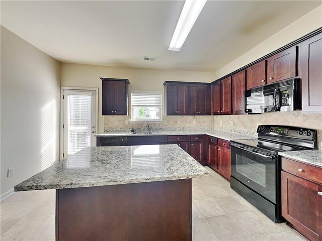1324 Little Hampton Drive, Lawrenceville, GA 30045