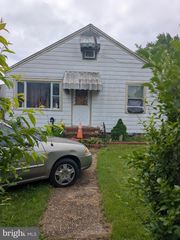 217 S WOODWELL RD, Dundalk, MD 21222