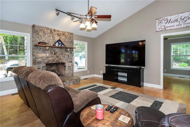 2844 Burnt Mountain Road, Jasper, GA 30143