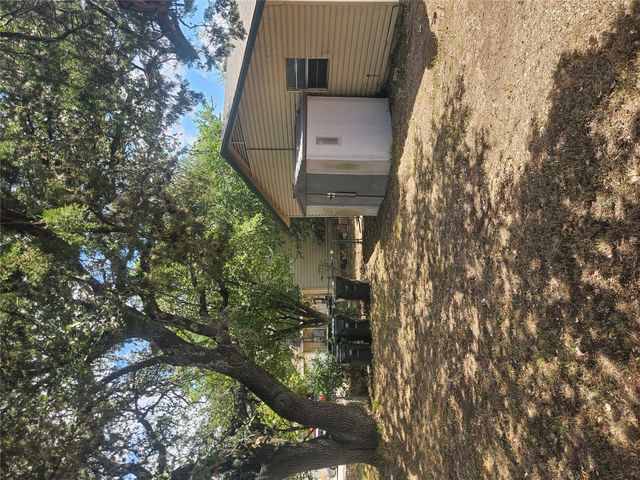 1312 Dartmouth ST A, San Marcos, TX 78666