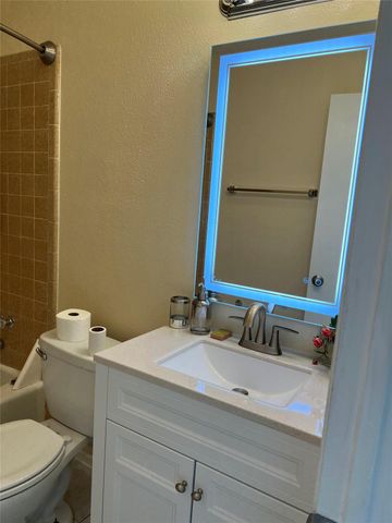 1312 Dartmouth ST A, San Marcos, TX 78666