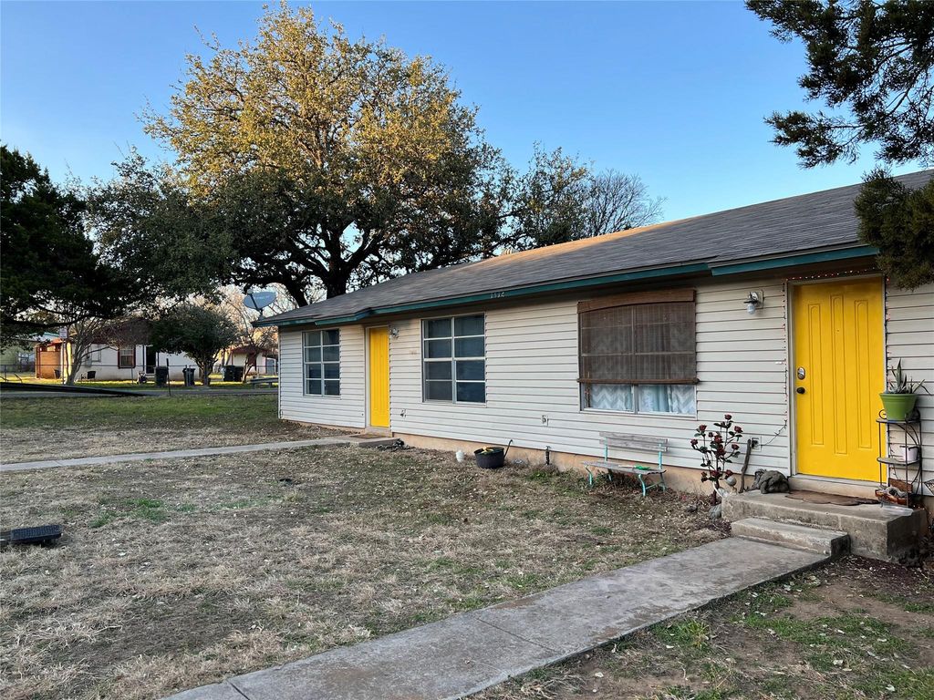 1312 Dartmouth ST A, San Marcos, TX 78666