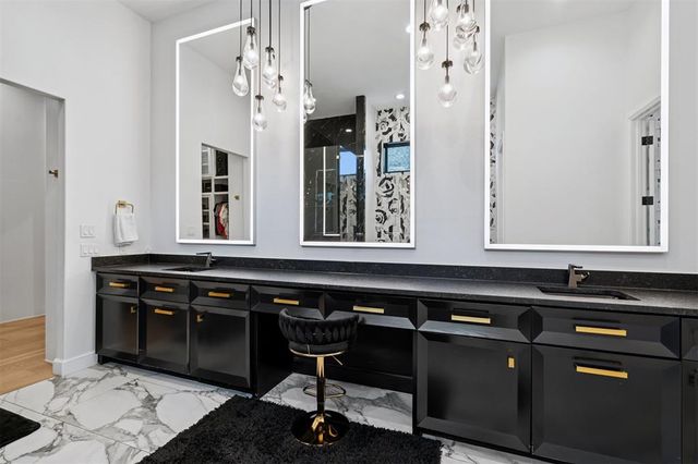 2525 Somerset Place, Oklahoma City, OK 73116