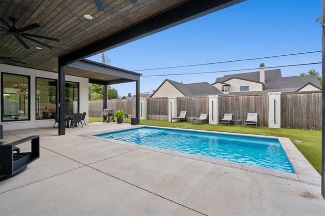 2525 Somerset Place, Oklahoma City, OK 73116