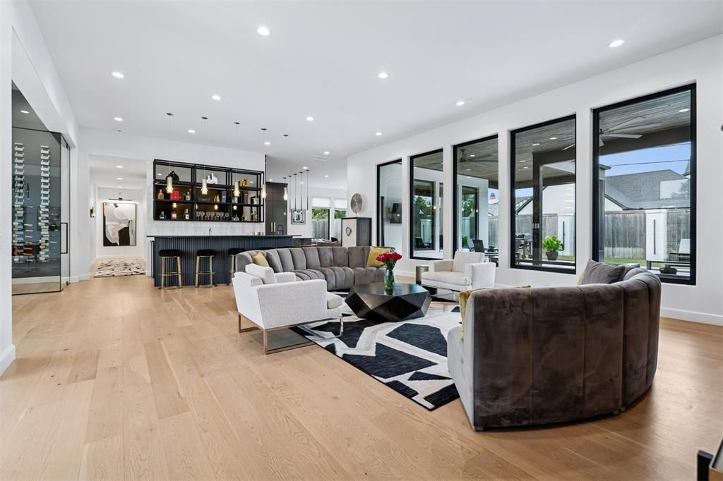 2525 Somerset Place, Oklahoma City, OK 73116