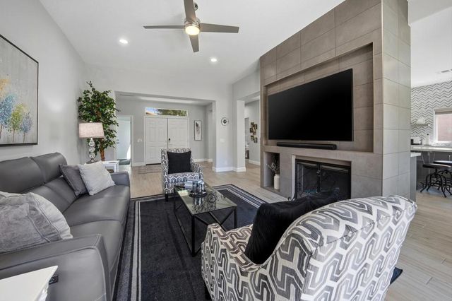 48221 Calle Florista, La Quinta, CA 92253