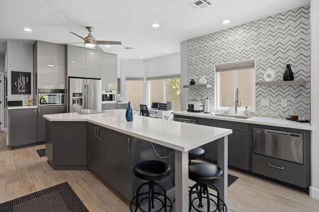 48221 Calle Florista, La Quinta, CA 92253