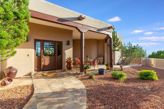 50 Anasazi Trails Loop, Placitas, NM 87043