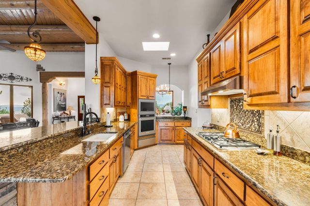 50 Anasazi Trails Loop, Placitas, NM 87043