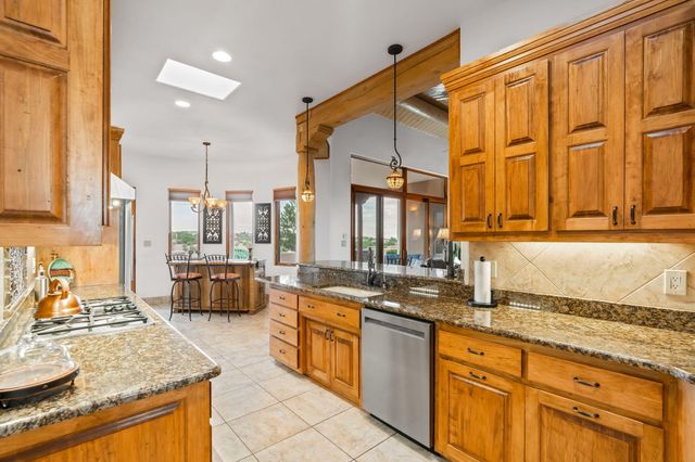 50 Anasazi Trails Loop, Placitas, NM 87043