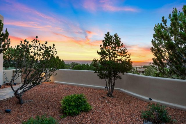 50 Anasazi Trails Loop, Placitas, NM 87043