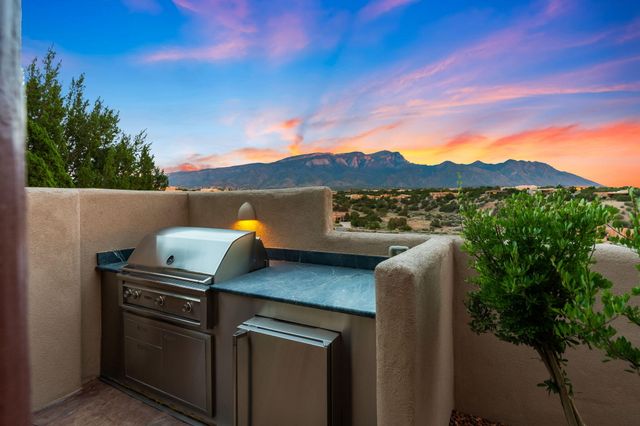 50 Anasazi Trails Loop, Placitas, NM 87043