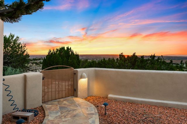 50 Anasazi Trails Loop, Placitas, NM 87043