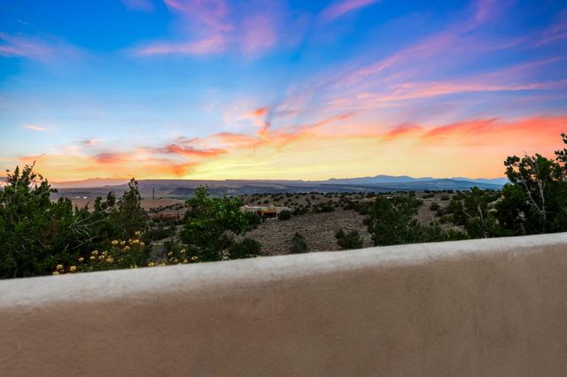 50 Anasazi Trails Loop, Placitas, NM 87043