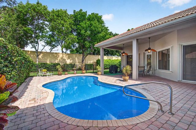 16211 Rosecroft Terrace, Delray Beach, FL 33446
