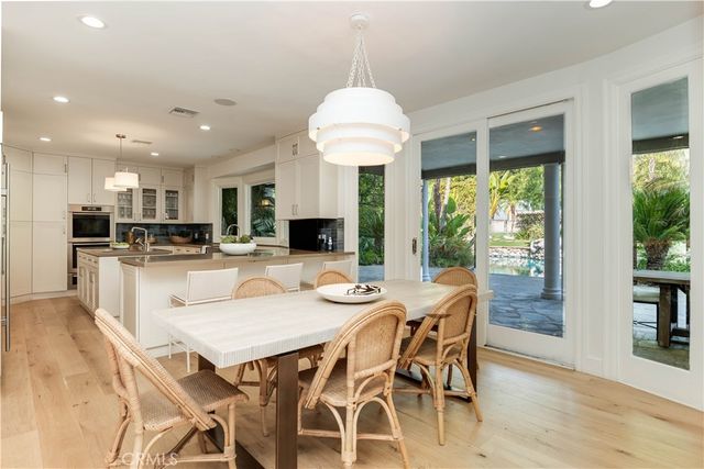 4550 Encino Avenue, Encino, CA 91316
