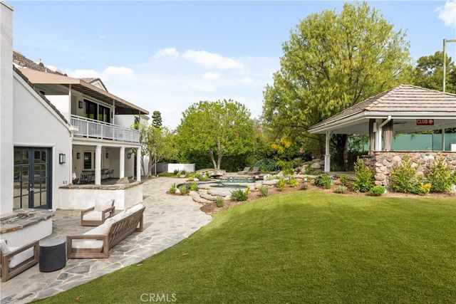 4550 Encino Avenue, Encino, CA 91316