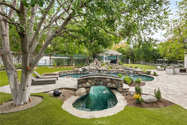 4550 Encino Avenue, Encino, CA 91316