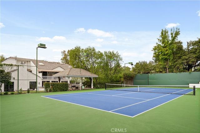 4550 Encino Avenue, Encino, CA 91316