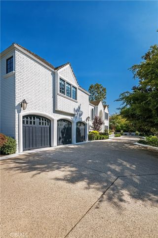 4550 Encino Avenue, Encino, CA 91316
