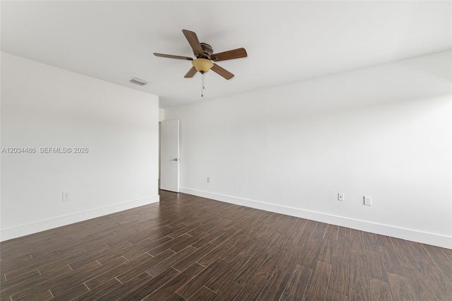6768 SW 104th Avenue, Miami, FL 33173