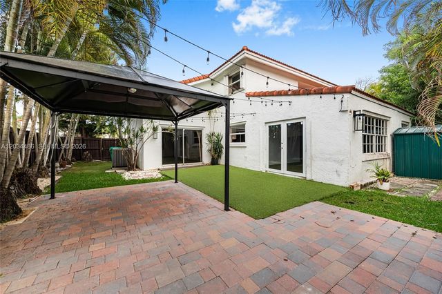 6768 SW 104th Avenue, Miami, FL 33173