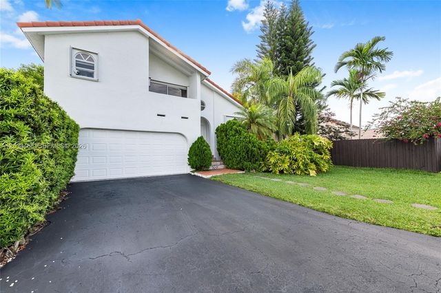 6768 SW 104th Avenue, Miami, FL 33173