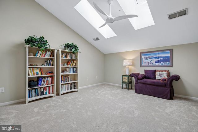 9752 ATHLETIC WAY, Gaithersburg, MD 20878