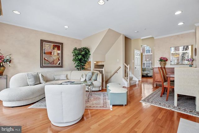 9752 ATHLETIC WAY, Gaithersburg, MD 20878