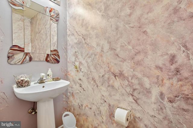 9752 ATHLETIC WAY, Gaithersburg, MD 20878