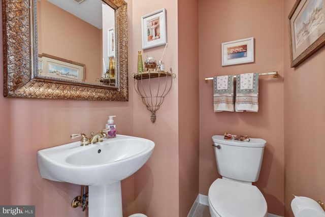 9752 ATHLETIC WAY, Gaithersburg, MD 20878