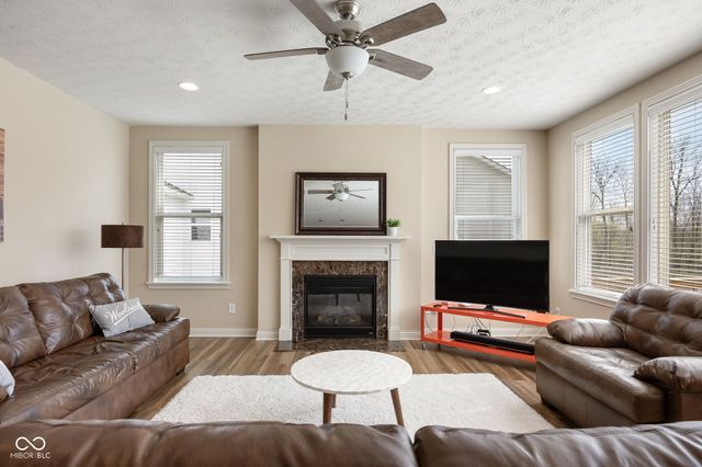 16200 Natures Way, Westfield, IN 46074