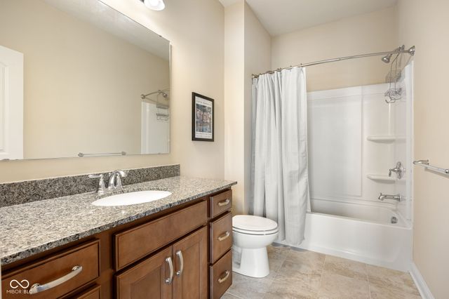 16200 Natures Way, Westfield, IN 46074