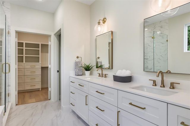 1112 Dart Street, Houston, TX 77007